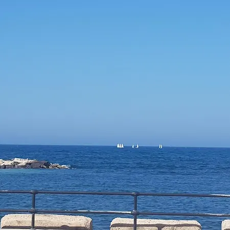 Maisonette Sea